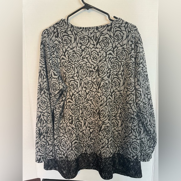 Plus size 1x Penningtons fancy blouse lace trim black - Picture 5 of 5